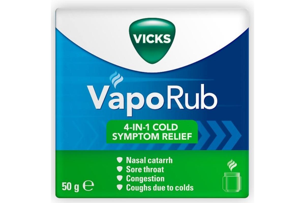 Vicks VapoRub cold remedy for cough and blocked nose Jar 50g